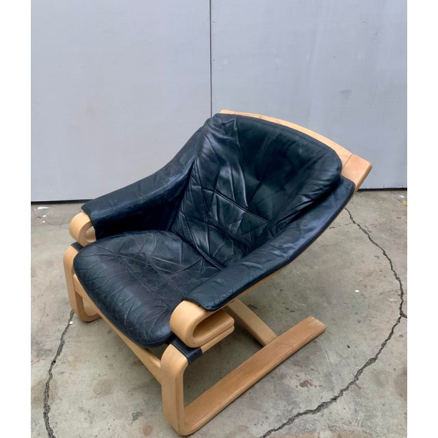 1960s Mid Century Scandinavian Modern Bentwood Black Leather Lounge Chair For Sale - Image 4 of 10