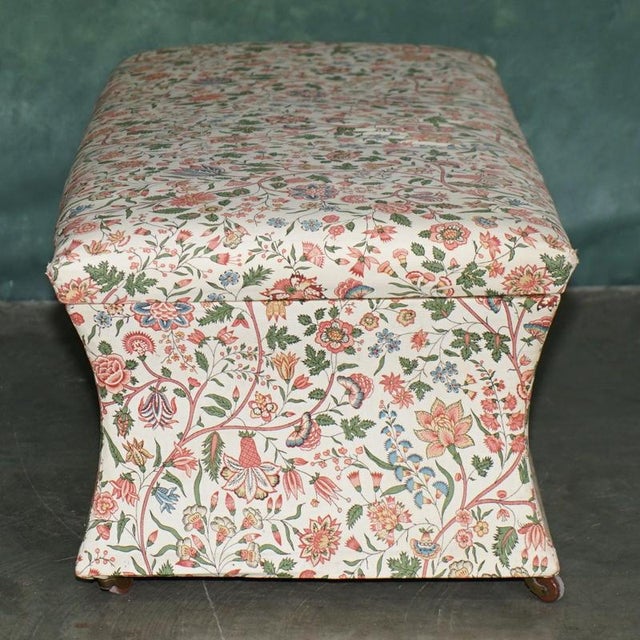 Gold Antique Victoria Triple Sized Ottman Storage Trunk Embriodered Upholstery by Aeg, 1880 For Sale - Image 8 of 18