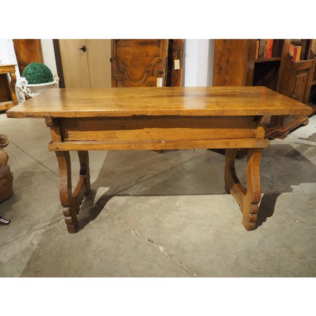 Wood 18th Century Single Plank 4-Drawer Walnut Wood Console Table From Spain For Sale - Image 7 of 18