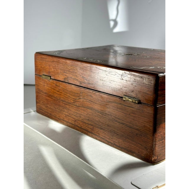 Antique Victorian English Mother-of-Pearl Inlaid Rosewood Box. For Sale In West Palm - Image 6 of 15