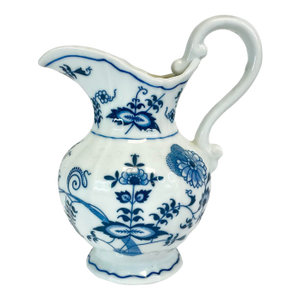 1970s Vintage Japanese Chinoiserie Meissen Blue Danube Syrup Pitcher.