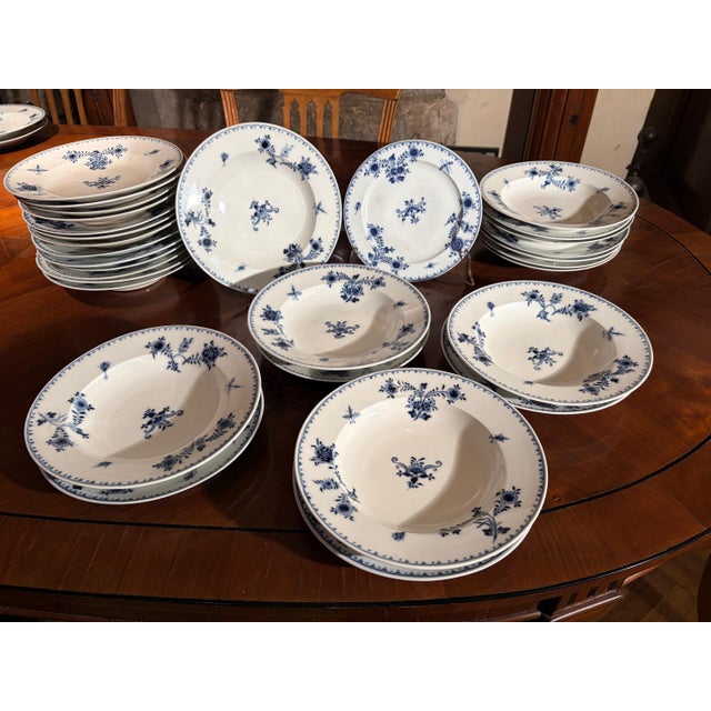 2000 - 2009 18th Century Viennese Blue and White Porcelain Dinner Plates, Set of 44 For Sale - Image 5 of 18