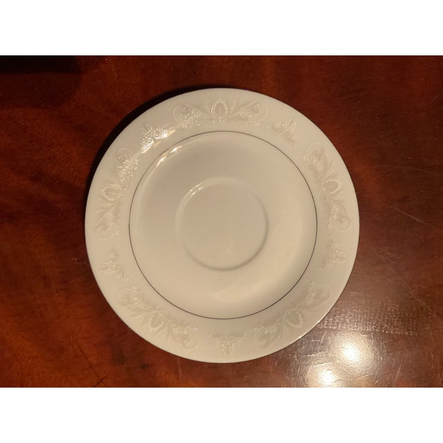 Vintage Crown Ming Fine China Royal Palm - 50 pcs For Sale - Image 11 of 16
