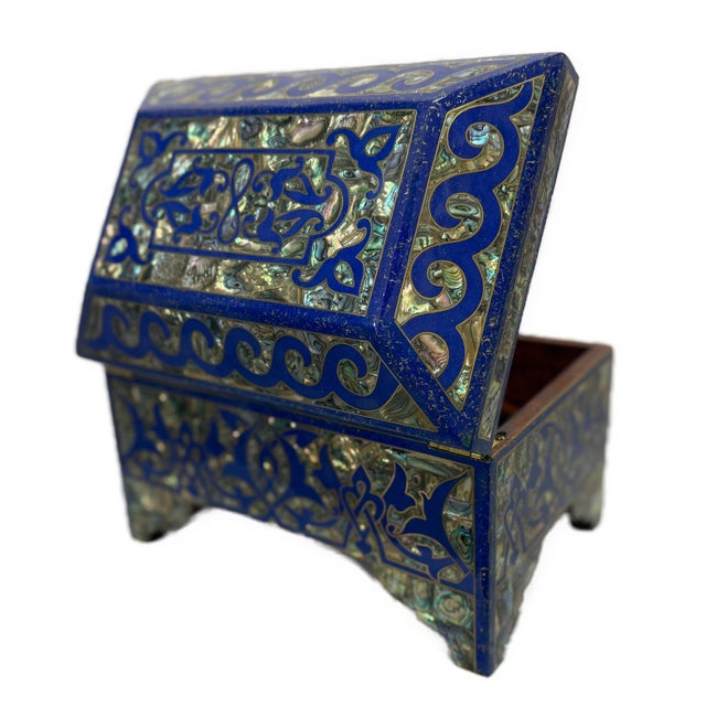 Discover the timeless beauty of authentic Egyptian craftsmanship with this handmade jewelry box, meticulously crafted...