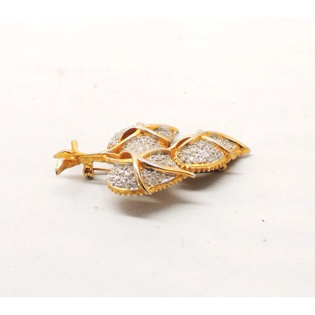 Hattie Carnegie Vintage 1960s Signed Hattie Carnegie Pavé Clear Rhinestone Flower Buds Brooch For Sale - Image 4 of 7