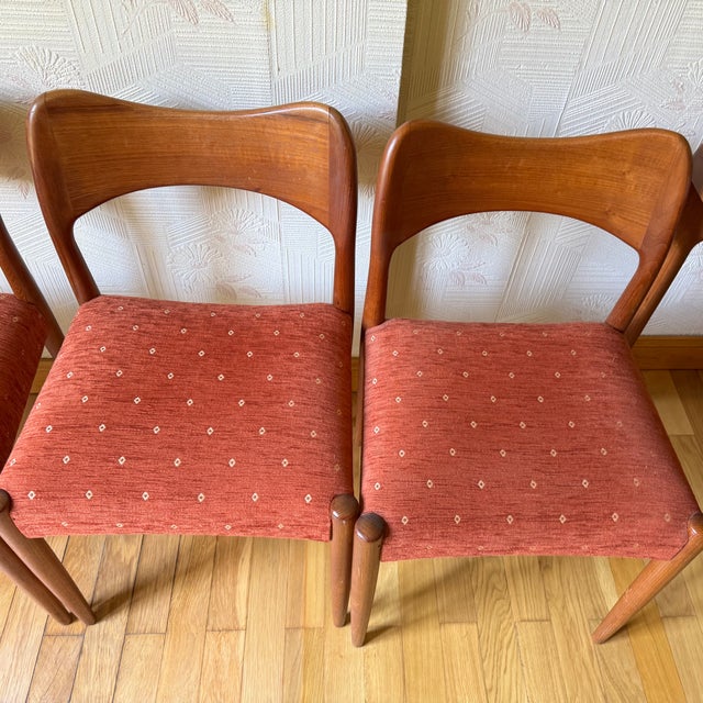 Table and Chairs by Henning Kjaernulf for Vejle Stole Og Møbelfabrik, 1960s, Set of 5 For Sale - Image 10 of 17