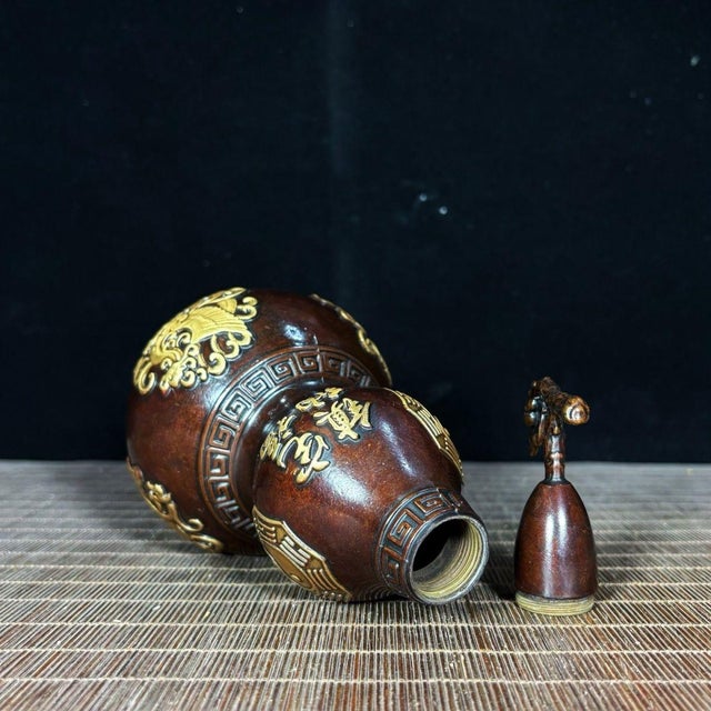 Gilt Bronze Wu Lou Gourd With Bagua Motif - Chinese Feng Shui Object For Sale - Image 4 of 9