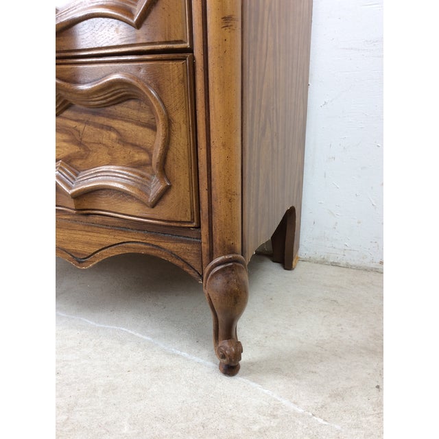 Mid Century French Provincial Style Highboy Dresser With Five Drawers For Sale In Philadelphia - Image 6 of 18
