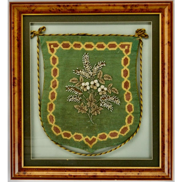 1900 - 1909 Antique English Firescreen Burl Wool Frame For Sale - Image 5 of 5
