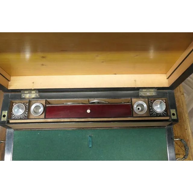 Antique Satinwood Traveling Lap Desk, 1790 For Sale - Image 4 of 9