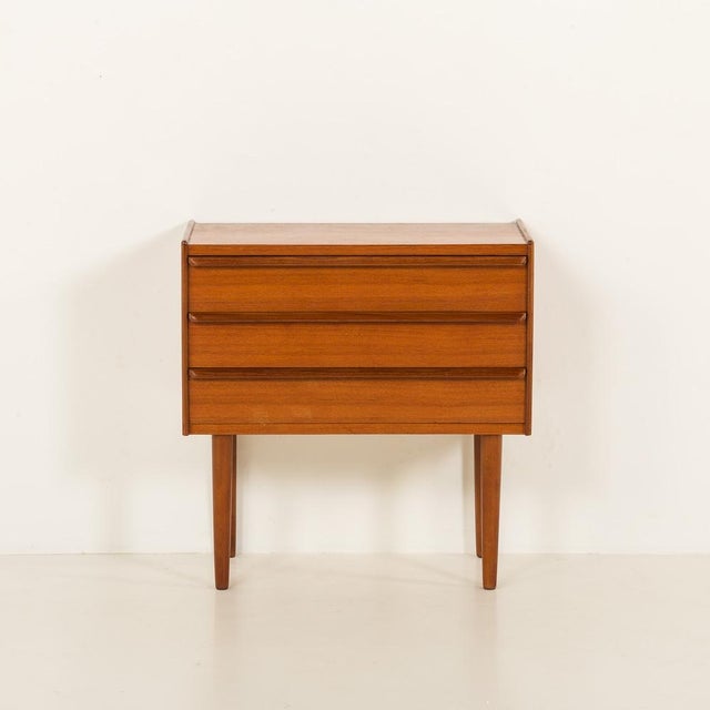 1960s Small Danish Chest of Drawers in Teak, 1960s For Sale - Image 5 of 11