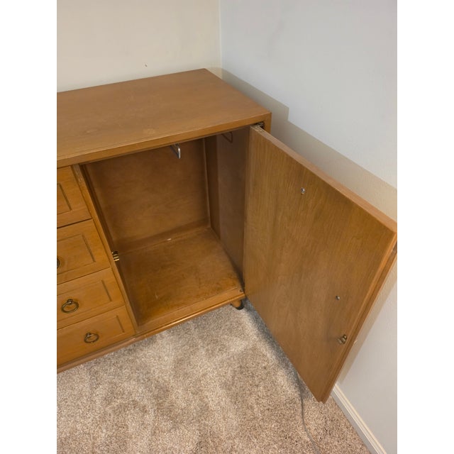 1950s Mid-Century Modern "Fawn" Birch & Maple Gentleman's Chest Wardrobe For Sale - Image 5 of 11