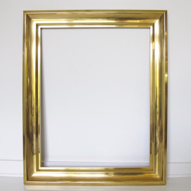 This Italian frame, made of polished brass, dates back to the 1940s. It will be perfect to include a painting, a drawing,...