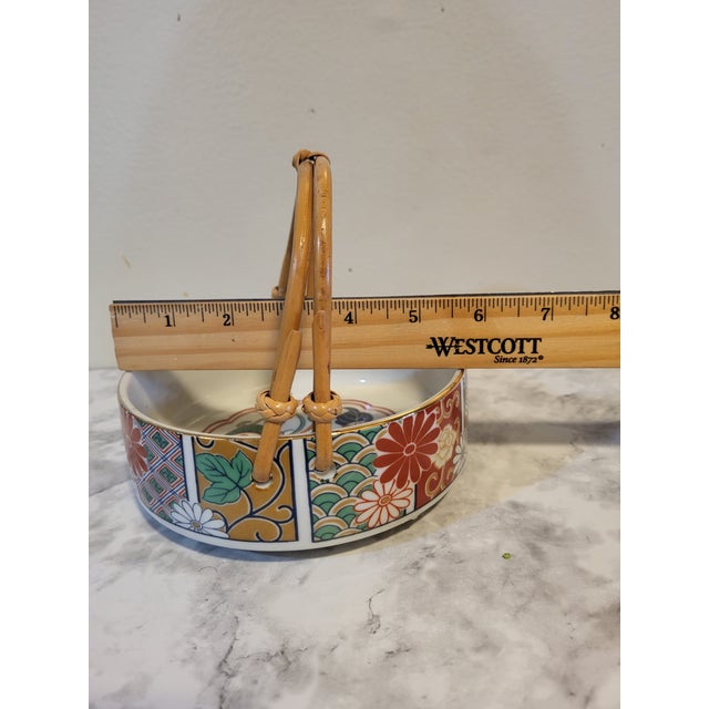 White Vintage Japanese Imari Porcelain Serving Bowl For Sale - Image 8 of 10