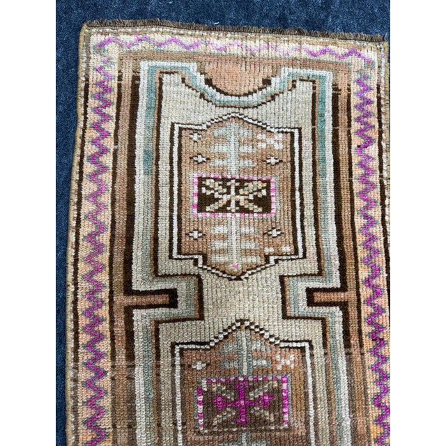 Turkish Yastik Rug 1'7" x 2'5" For Sale - Image 4 of 5