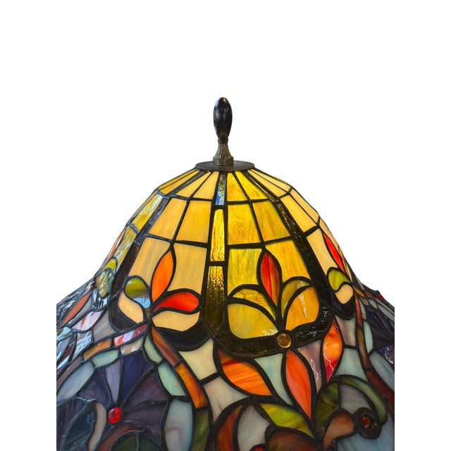 Late 20th Century Late 20th Century Art Nouveau Style Stained Glass Table Lamp With Floral Shade & Cast Leaf Base For Sale - Image 5 of 7