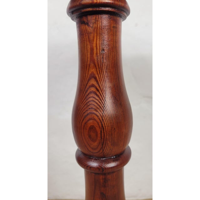 Brown English Victorian Tripod Side Table in Mahogany, 1880 For Sale - Image 8 of 18