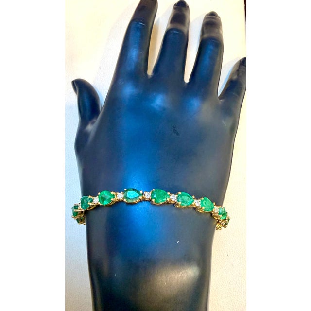 Green 13 Carat Natural Zambian Emerald & Diamond Tennis Bracelet 14 Karat Yellow Gold For Sale - Image 8 of 8