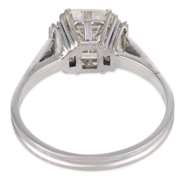 1930s Art Deco Gia 2.37 Carat Diamond 18k White Gold Engagement Ring, Size 8.75 For Sale In Los Angeles - Image 6 of 6