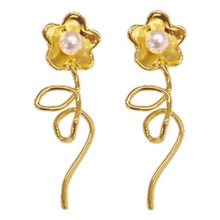 Long Daisy Earrings, A Pair For Sale