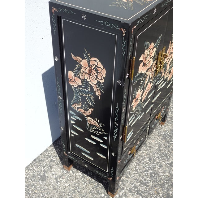 1970s Vintage Chinese Asian Black Lacquer Chinoiserie Cabinet Side Table For Sale - Image 5 of 18
