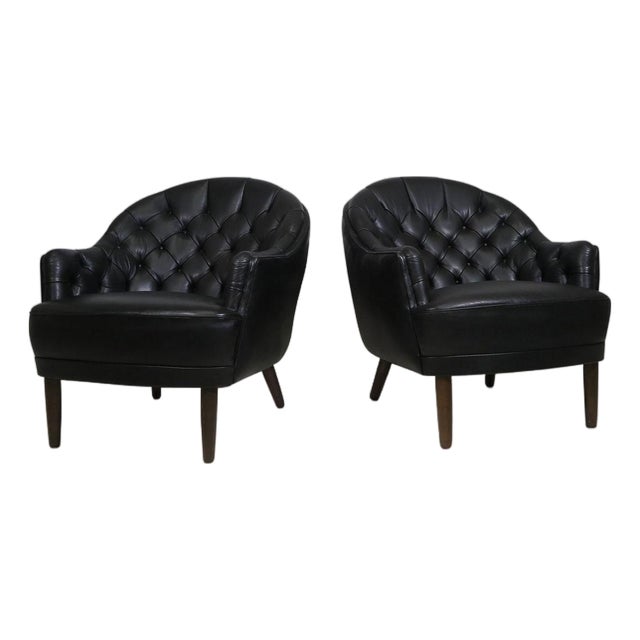 Mid 20th Century Pair of Sculptural Danish Club Chairs in Black Leather Attributed to Georg Kofoed For Sale