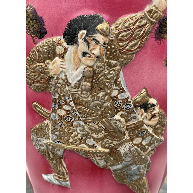 18" Fine & Large Antique Pink Satsuma Deep Relief Warrior Vase Meiji Era 19th C. For Sale - Image 16 of 18