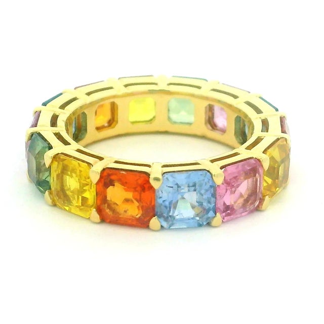 18k Yellow Gold Multi-Color Sapphire Eternity Ring – Italian Fine Jewelry, Size 6 For Sale - Image 4 of 11