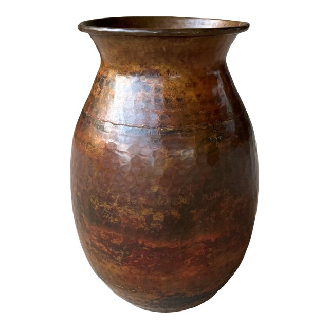 Early 20th-Century Rustic Cramp Seam Traditional Martelage Copper Vessel For Sale
