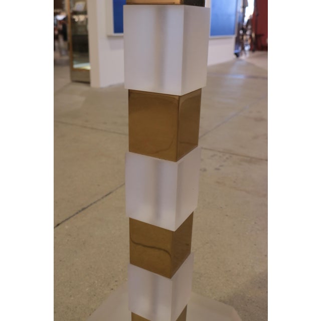 1970s Modernist Lucite and Brass Floor Lamp For Sale - Image 14 of 18