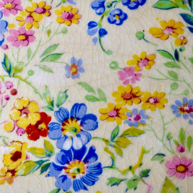 Bring quintessential English country charm to your table or vanity with this exquisite vintage Royal Winton Grimwades...