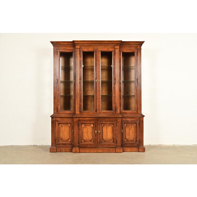 Baker Furniture Style French Regency Carved Walnut Lighted Breakfront Bookcase Cabinet For Sale - Image 12 of 12