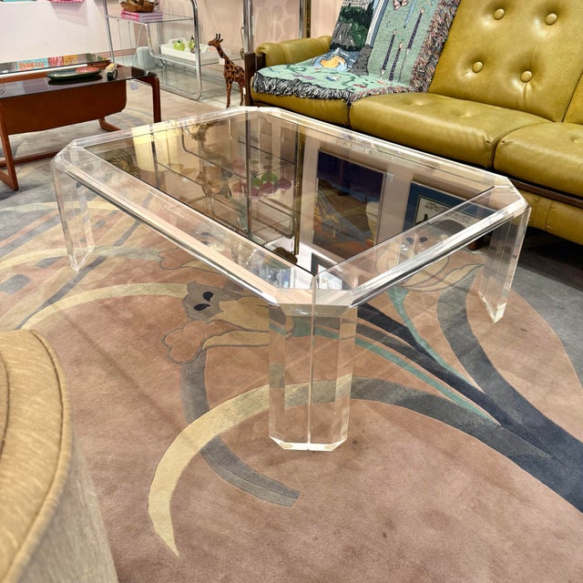 Mid-Century Modern Vintage Lucite and Smoked Glass Coffee Table by Les Prismatique For Sale - Image 3 of 12