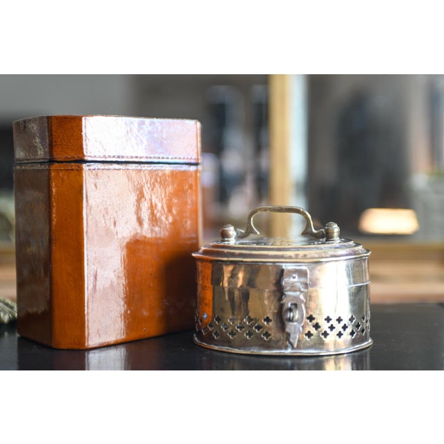 Vintage Chinese Brown Octagonal Lacquer Box Tea Caddy Tall 6" For Sale In Washington DC - Image 6 of 6