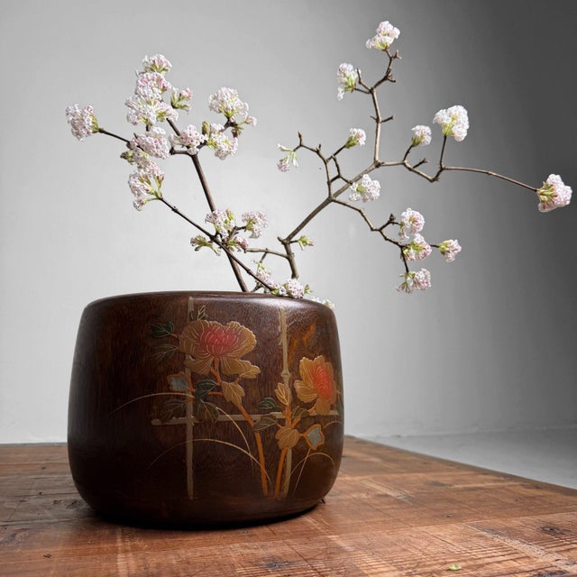 Metal Japanese Hibachi with Peony Lacquer Decoration, 1958 For Sale - Image 7 of 13