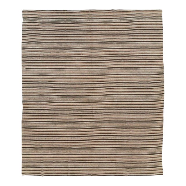 Galerie Shabab Collection Mid-20th Century Handmade Turkish Flatweave Kilim Room Size Carpet For Sale
