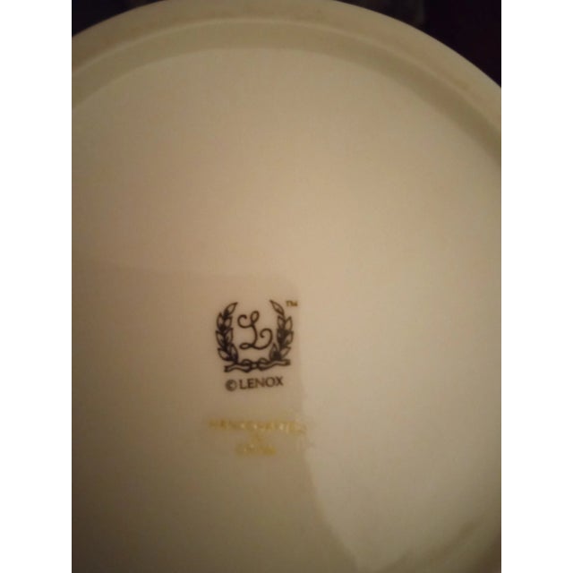 Lenox 1980s Lenox Porcelain Lily Vase 24 K Gold Trim Made in Usa For Sale - Image 4 of 4