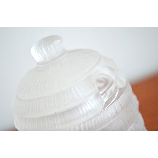 Art Deco Honey Pot in the style of Lalique, 1930s For Sale - Image 8 of 9