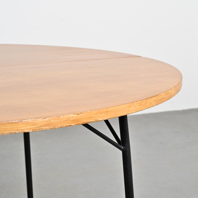 Model 302 Table in Ash by Alain Richard, 1954 For Sale - Image 4 of 11