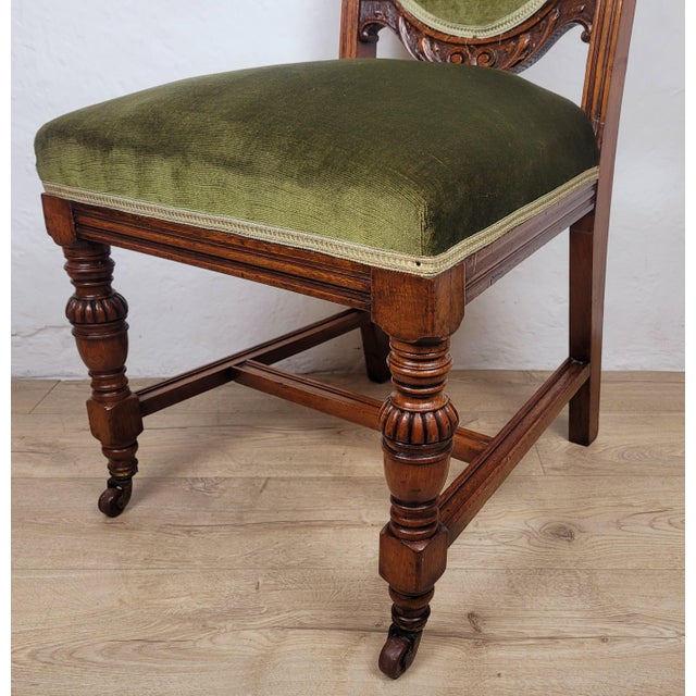 Victorian Oak Upholstered Hall Chair with Foliate Carvings, 1900s For Sale - Image 11 of 18