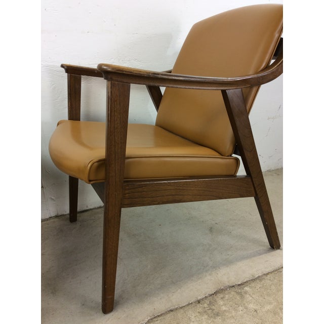 Pair of Mid Century Modern Green & Gold Vinyl Lounge Chairs With Walnut Frames For Sale - Image 11 of 12