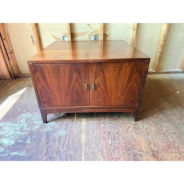 Mid century modern walnut nightstand storage bed side cabinet. Unmarked but well made, finished back, ope 2 door cabinet...