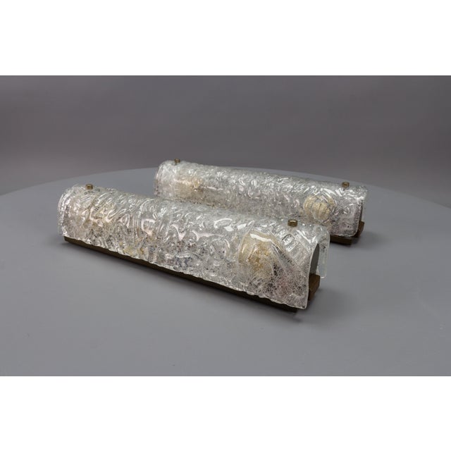 Metal Mid-Century Modern Ice Glass Wall Sconces with Sockets, 1970s, Set of 2 For Sale - Image 7 of 18