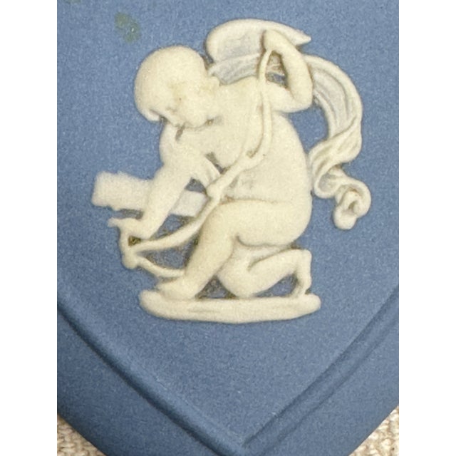 1970s Vintage Wedgwood Jasperware Heart Perfume Bottle For Sale - Image 5 of 7