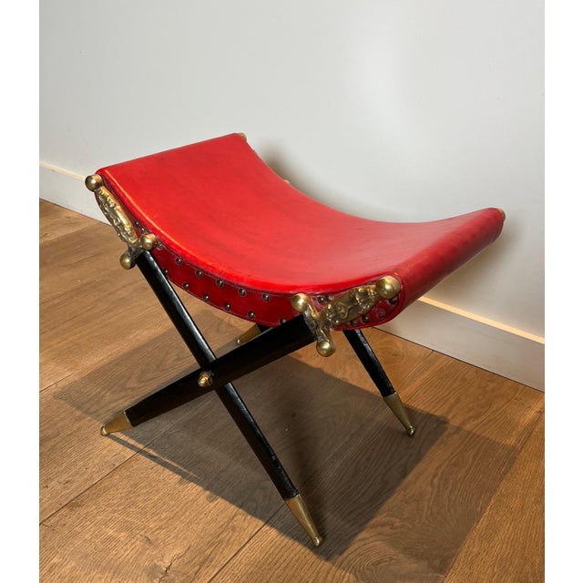 Early 20th Century Neoclassical style Curule stool in red leather and decorated with a crossed sword For Sale - Image 6 of 12