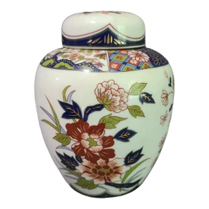 Vintage Asian Japanese Imari Hand Painted Floral Covered Ginger Jar