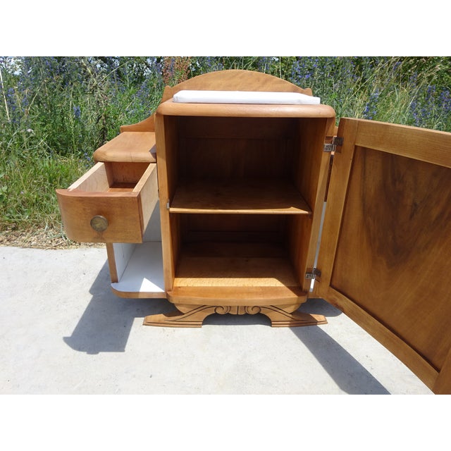 Large Vintage Art Deco Bedside Table in Light Wood, 1930s For Sale - Image 6 of 18