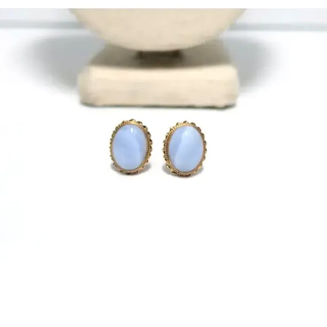 Metal Chalcedony Quartz and 14-Karat Gold Earrings, Pair For Sale - Image 7 of 12