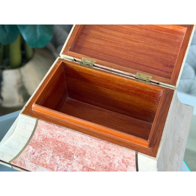 Vintage Mid-Century Modern Postmodern Tessellated Marble and Brass Jewelry Trinket Box With Wood Interior Attributed to Maitland-Smith For Sale In Los Angeles - Image 6 of 12