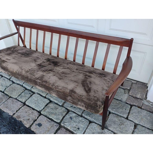 Excellent condition except it's missing two springs. 81" long x 31" deep x 29" high.
